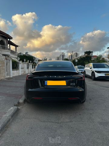 טסלה מודל 3