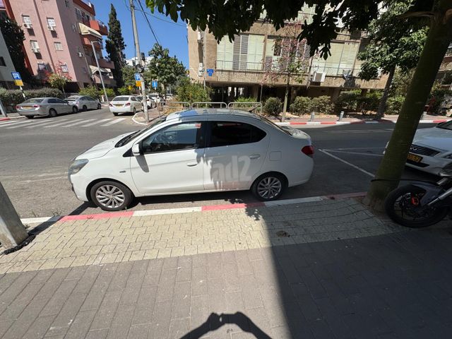 מיצובישי אטראז'
