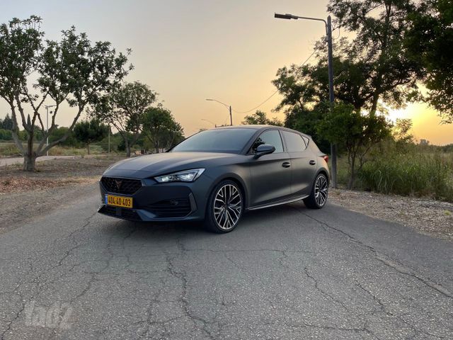 קופרה לאון