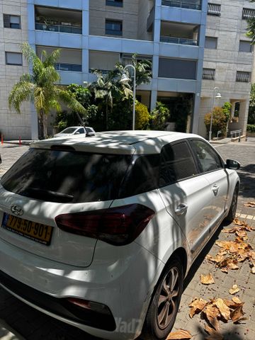מודעת רכב יונדאי i20