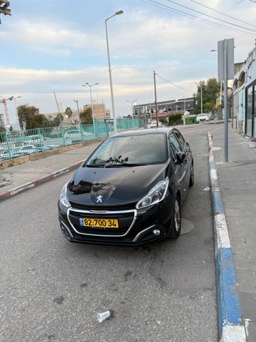 פיג'ו 208
