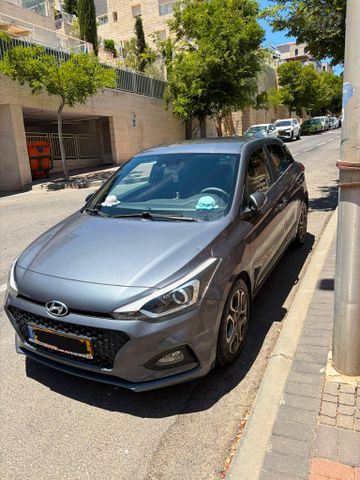 מודעת רכב יונדאי i20