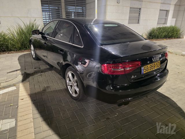 אאודי A4