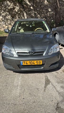 טויוטה קורולה