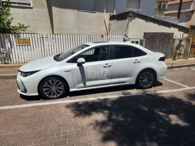 טויוטה קורולה
