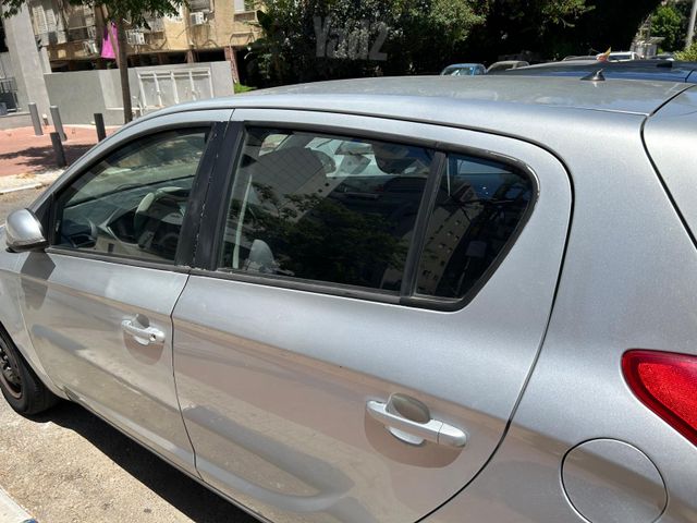 יונדאי i20