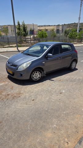 יונדאי i20