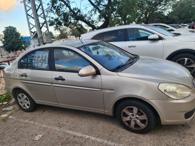 יונדאי אקסנט i25