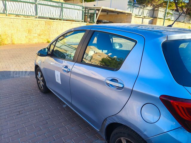 טויוטה יאריס