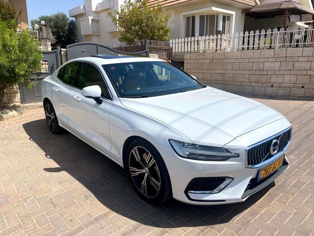 וולוו S60