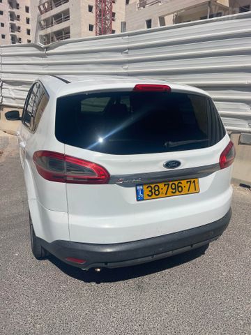 מודעת רכב פורד S-מקס
