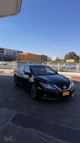ניסאן אלטימה