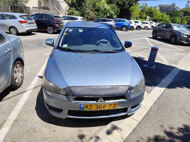 מודעת רכב מיצובישי לנסר