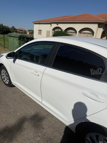 יונדאי אקסנט i25
