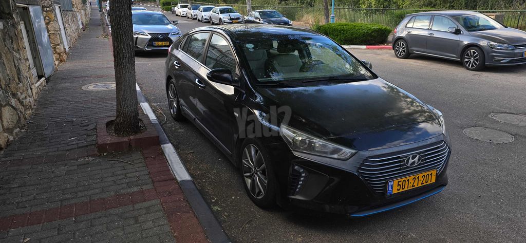 יונדאי איוניק