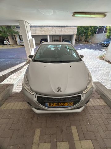 מודעת רכב פיג'ו 208