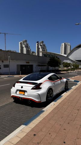 ניסאן 370Z