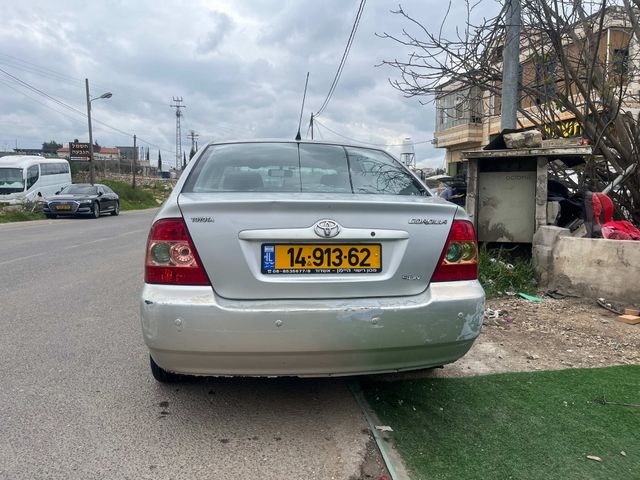 טויוטה קורולה