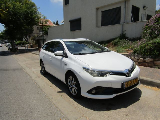 טויוטה אוריס