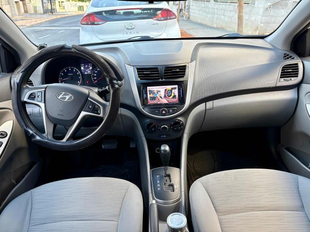יונדאי אקסנט i25