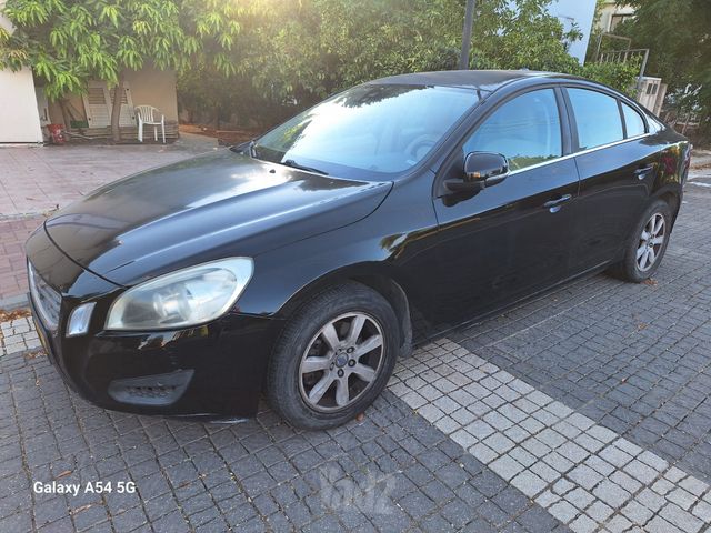 וולוו S60