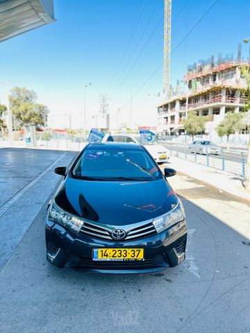 טויוטה קורולה