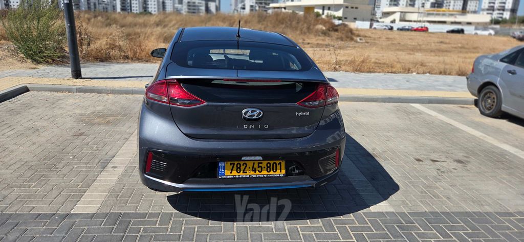 יונדאי איוניק
