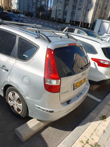 יונדאי i30