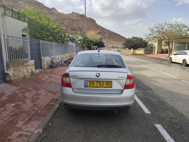 מודעת רכב סקודה ראפיד