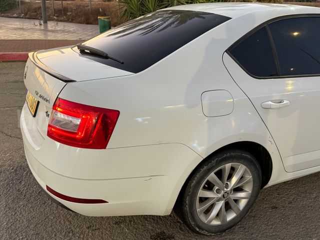 סקודה אוקטביה