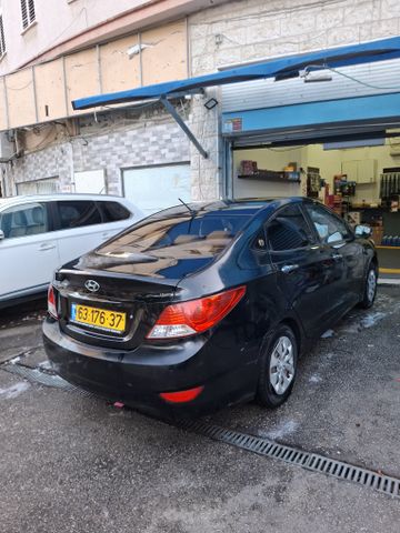 יונדאי אקסנט i25