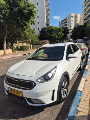 קיה נירו