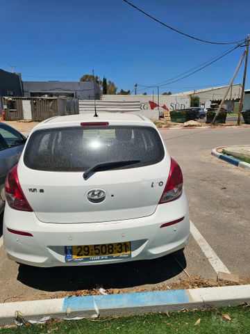 יונדאי i20