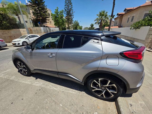 טויוטה C-HR