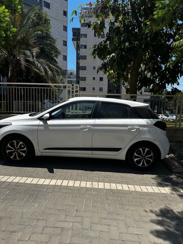 יונדאי i20