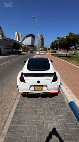 ניסאן 370Z