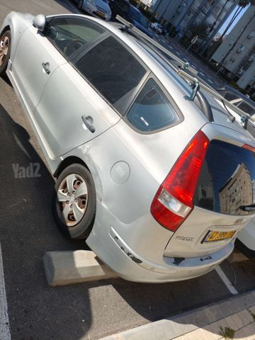 יונדאי i30