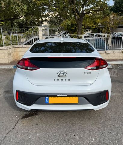 יונדאי איוניק