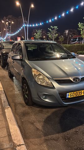 יונדאי i20