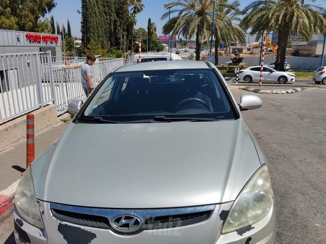 יונדאי i30