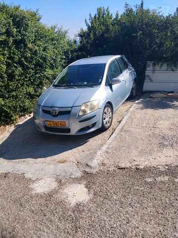 מודעת רכב טויוטה אוריס