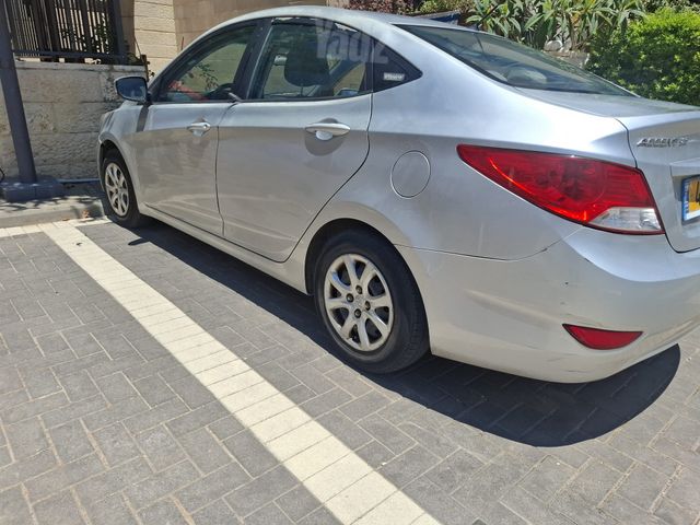 מודעת רכב יונדאי אקסנט i25