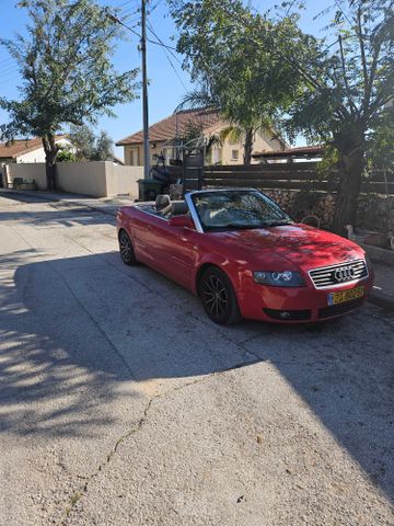 אאודי A4