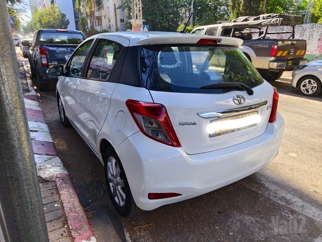 מודעת רכב טויוטה יאריס