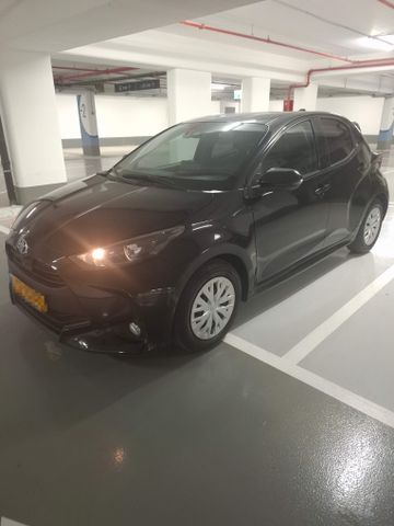 טויוטה יאריס