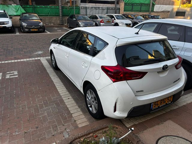 טויוטה אוריס