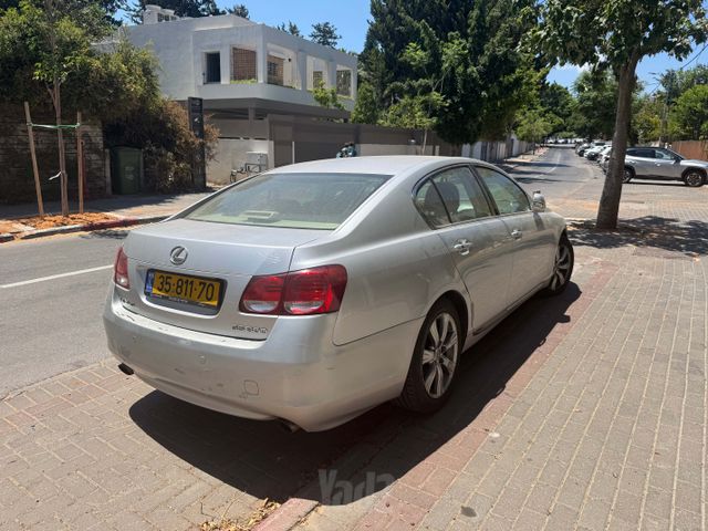 לקסוס GS
