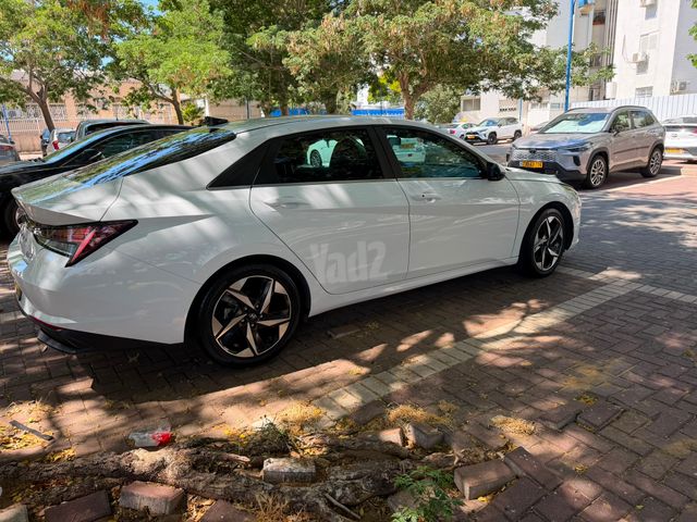 יונדאי אלנטרה