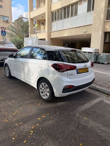 יונדאי i20
