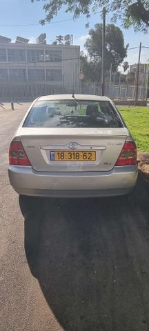 טויוטה קורולה